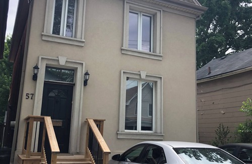 Strathcona Apartment | Spacious 1 bedroom apartment