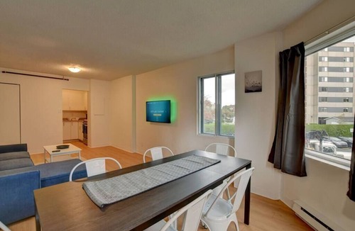 Laval Apartment | Spacious 1 bedroom in Laval, wifi,parking all incl