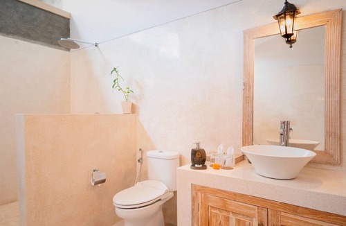 Batuan Villa | Spacious 1 Bedroom Villa with a private pool