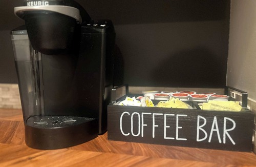 Danbury Apartment | Spacious 1 BR with Kitchen and Living Room