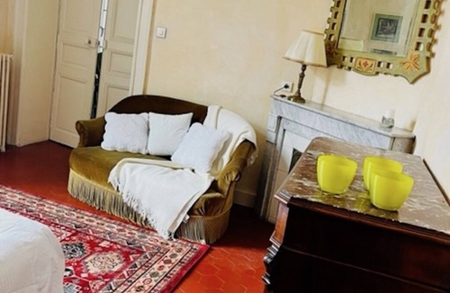 Nimes City Centre Apartment | Spacious 120 m2 bourgeois apartment