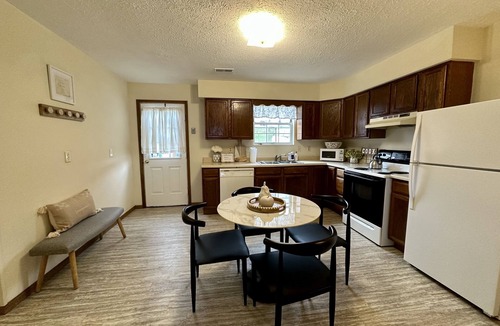 Parkersburg Apartment | Spacious 1200 Sq. Ft. Townhome #2