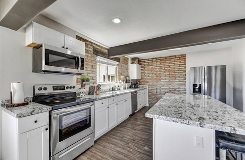Desert View Village House | Spacious 1250 Square Feet Completely Remodeled