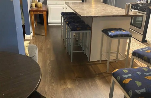 Huntingburg House | Spacious 1450 sf 2 BR Private Suite w/Dog Fe