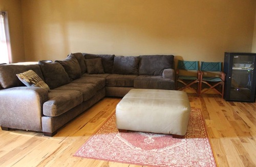 Tennga House | Spacious-18 Person Retreat