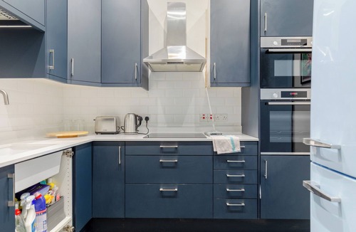 South Richmond Apartment | Spacious 1BD Flat - Next to Richmond Riverside!