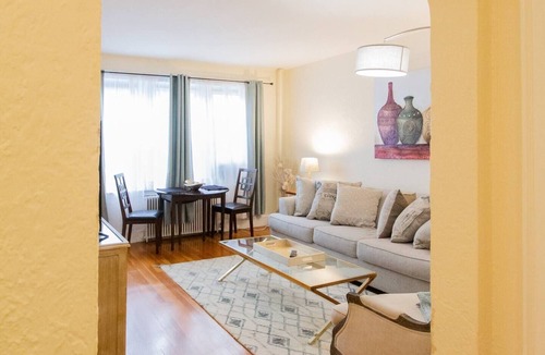 Commonwealth Apartment | Spacious 1Bed, Boston Coll, Elevator, Roof Deck
