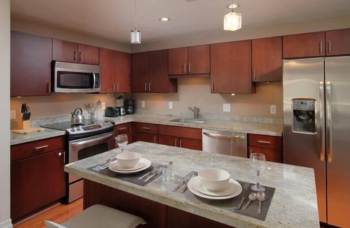 George Washington University Apartment | Spacious 1BR Apt | Full Kitchen + Gym | by GLS