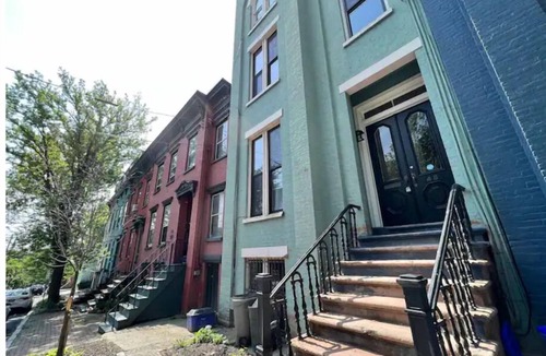 Albany Apartment | ★SPACIOUS 1BR Apt w/Character 10ft Ceilings W/D!★