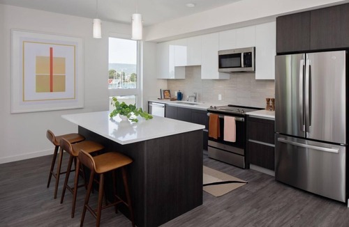 Alameda Condo | Spacious 1BR Condo with Pool in Alameda