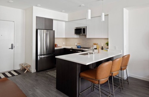 Alameda Condo | Spacious 1BR Condo with Pool in Alameda