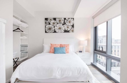 Shawmut Apartment | Spacious 1BR | Full Kitchen | Work Desk & WiFi | by GLS