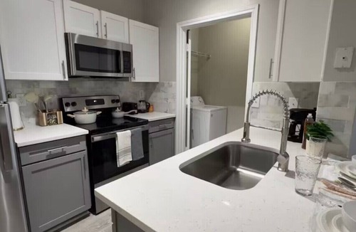 Alden Bridge Apartment | Spacious 1BR in Magnolia – Perfect for Long Stays