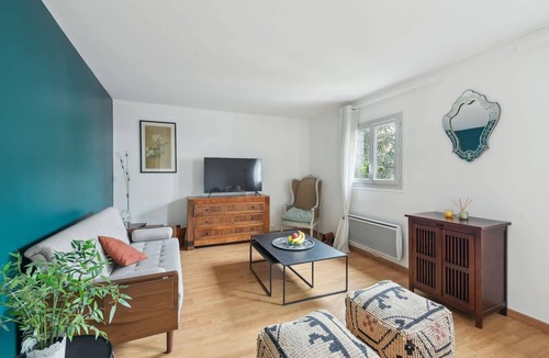 5th Arrondissement Apartment | Spacious 1BR In the Latin Quarter - Mouffetard