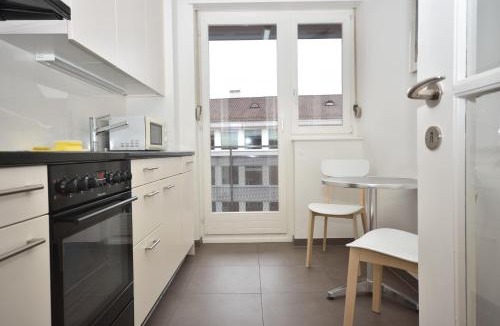 Muhlebach Apartment | Spacious 1BR near Opera and Lake - Mill 5 43