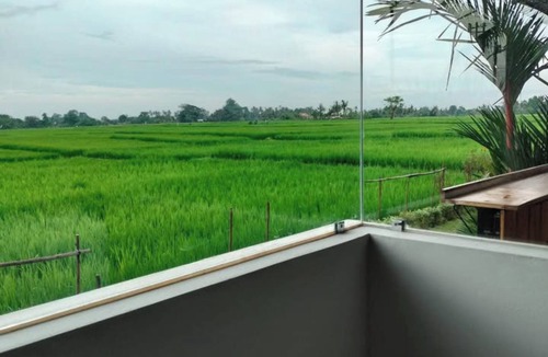 Nyambu House | Spacious 1BR retreat in Tabanan