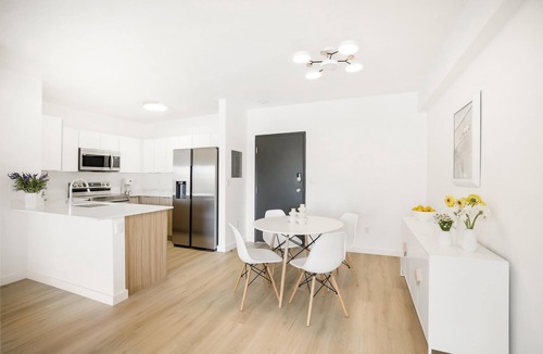 Bay Harbor Islands Apartment | Spacious 1BR Waterfront View with Balcony