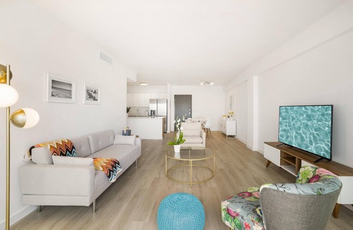 Bay Harbor Islands Apartment | Spacious 1BR Waterfront View with Balcony