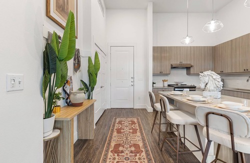 West Oak Hill Apartment | Spacious 1BR w/Patio, Pool & Gym Access