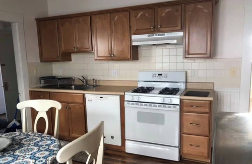 Watertown Apartment | Spacious 2 bdrm apartment 1.8 mils from Harvard Sq