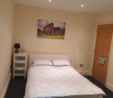 Barrow-in-Furness Apartment | Spacious 2 bed appartment next to BAE with spa bath