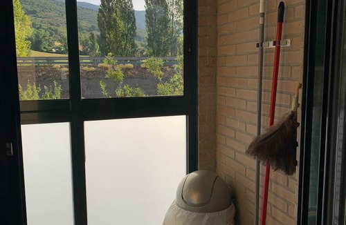 Jaca Apartment | Spacious 2-Bed Apartment with Pool, Balcony & Garage in Jaca