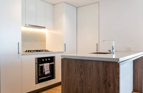 Fortitude Valley Apartment | Spacious 2 bedroom Apartment with Rooftop Access