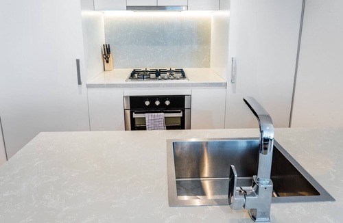 Fortitude Valley Apartment | Spacious 2 bedroom Apartment with Rooftop Access