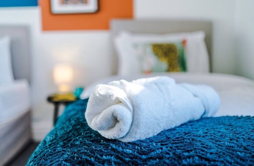 Sutton Coldfield House | Spacious 2 Bed | Contractors+Groups |Free Parking!