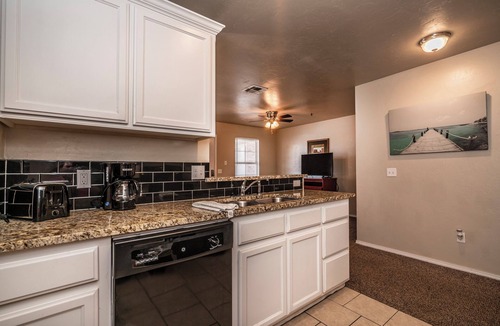 Central Oklahoma City Condo | Spacious 2 Bed - Floor 1 - Reserved Parking