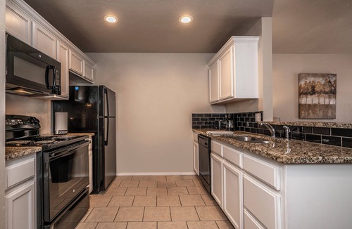 Central Oklahoma City Condo | Spacious 2 Bed - Floor 1 - Reserved Parking