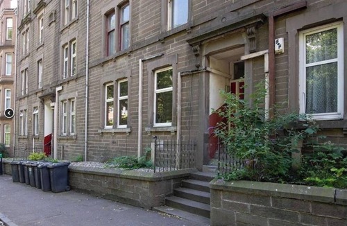 Glenisla Apartment | ☆ Spacious 2 Bed flat, Close to University ☆