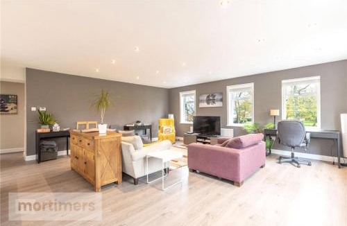 Clayton le Dale Apartment | Spacious 2 Bed Ribble Valley Apartments