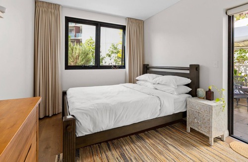 Homebush Apartment | Spacious 2-Bed: Rooftop Views, Near Olympic Park