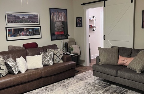 Lupton City Apartment | Spacious 2-bedroom apartment in Signal Mountain only 15 minutes from downtown!