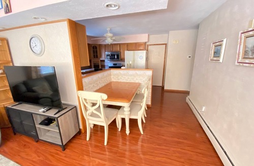 Wildwood Crest Apartment | Spacious 2-bedroom apt in the Crest