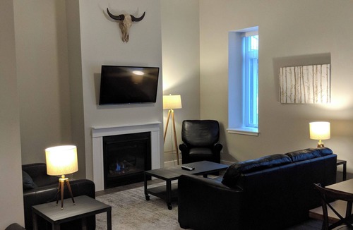 Ellicottville Apartment | Spacious 2-bedroom, 2-bathroom Industrial Style Loft Apartment. Village locale!