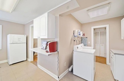 Tulsa House | Spacious 2 bedroom, 1 bathroom house in Tulsa!