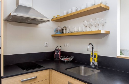 La Vila Olimpica del Poblenou Apartment | Spacious 2-Bedroom Apartment with Balcony Near the Beach