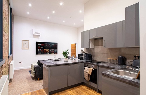 Barnsley Apartment | Spacious 2-Bedroom Apartment in Central Barnsley