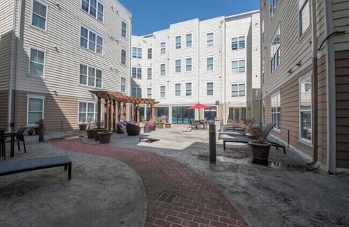 University District Apartment | Spacious 2-Bedroom Apartment in Memphis