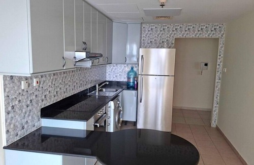 Dubai Marina Hotel | Spacious 2 bedroom Apt Near Marina Tram