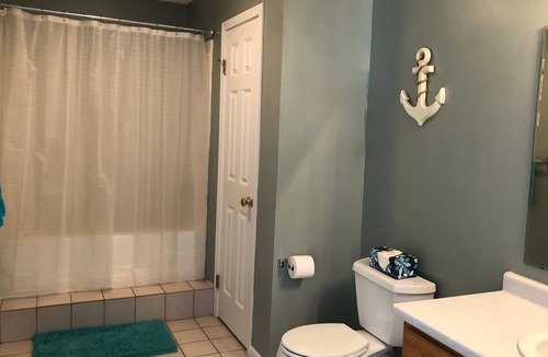 Geneseo Condo | Spacious 2 Bedroom Condo