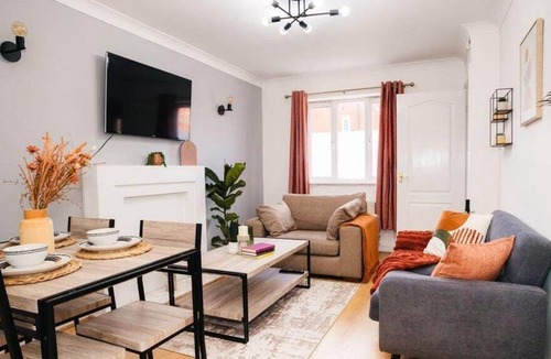 Haydock House | Spacious 2 Bedroom in Haydock