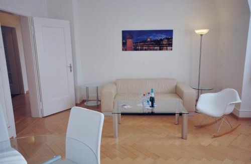 District 2 Apartment | Spacious 2-bedroom near lake - Stardust 32