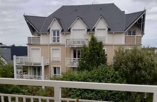 Pleurtuit Apartment | Spacious 2 bedrooms sunny 5 minutes from Dinard