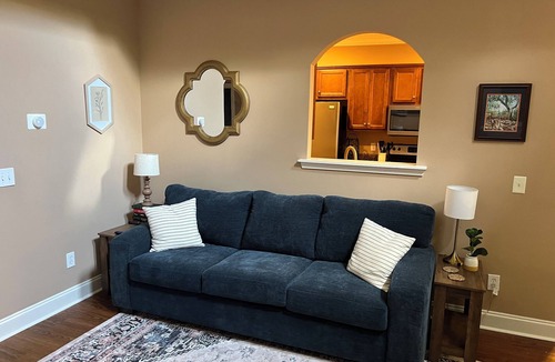 Auburn House | Spacious 2 BR/2.5 BA Townhome, 3 mi from Campus