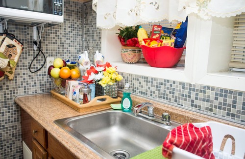 Flatlands Apartment | Spacious 2 BR APT First Floor Unit. 2Queens Sz Bed W Pvt Parking