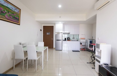 Tangerang Apartment | Spacious 2 BR Apt Near SMS Mall – 10 Min Walk