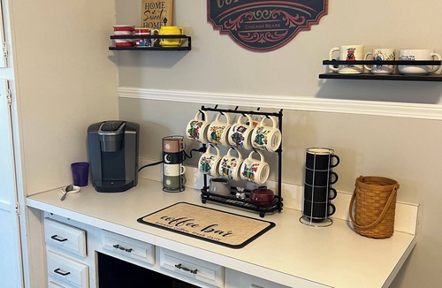 Hainesville Apartment | Spacious 2 or 4 Bedroom Rental Above a Fun Antique Store